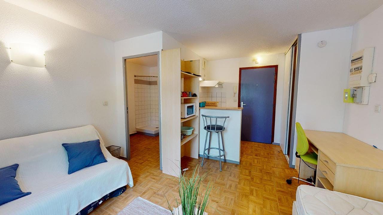 Студія за оренду для 469 EUR на місяць у Sotteville-lès-Rouen, Avenue du 14 Juillet