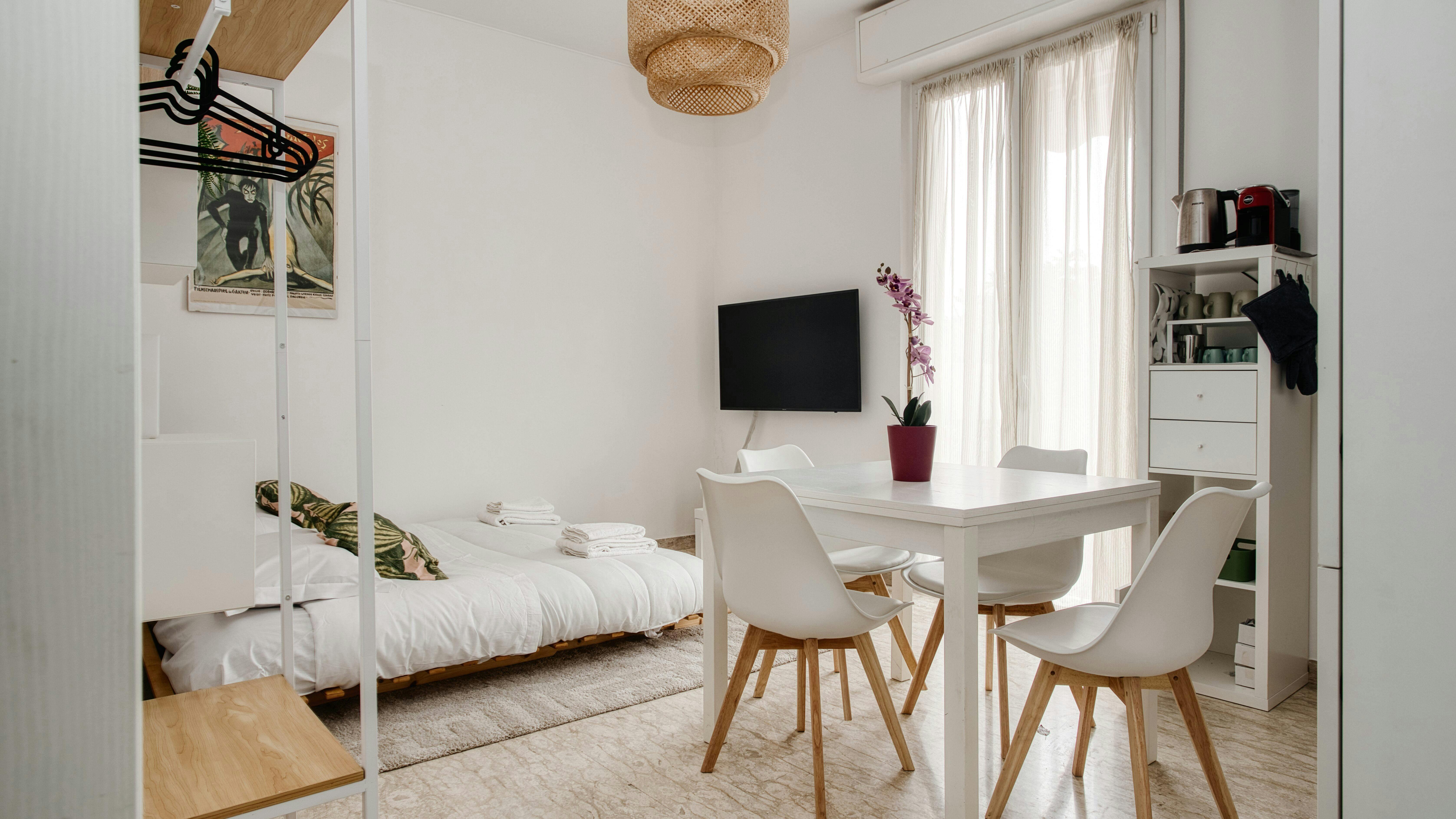 Apartment for rent for €1,500 per month in Milan, Via Dino Campana