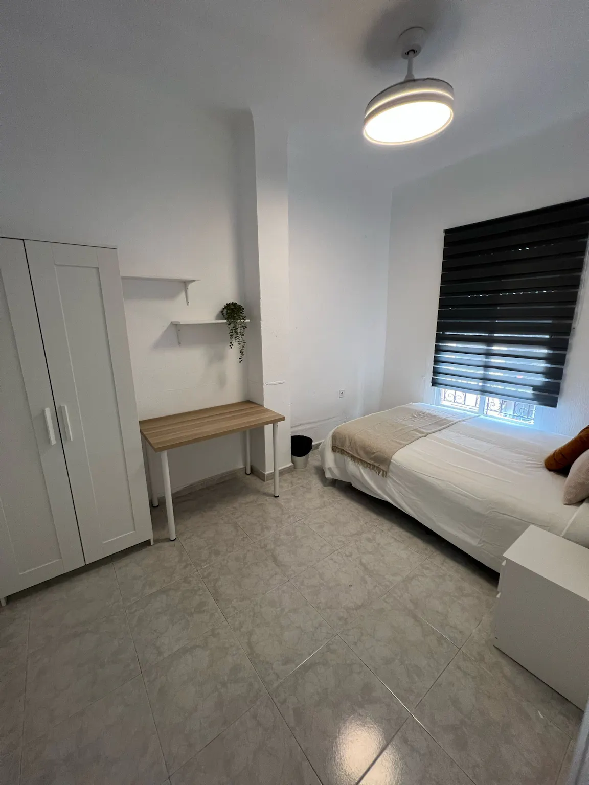 Private room in Carrer Doctor Just, Alicante 2