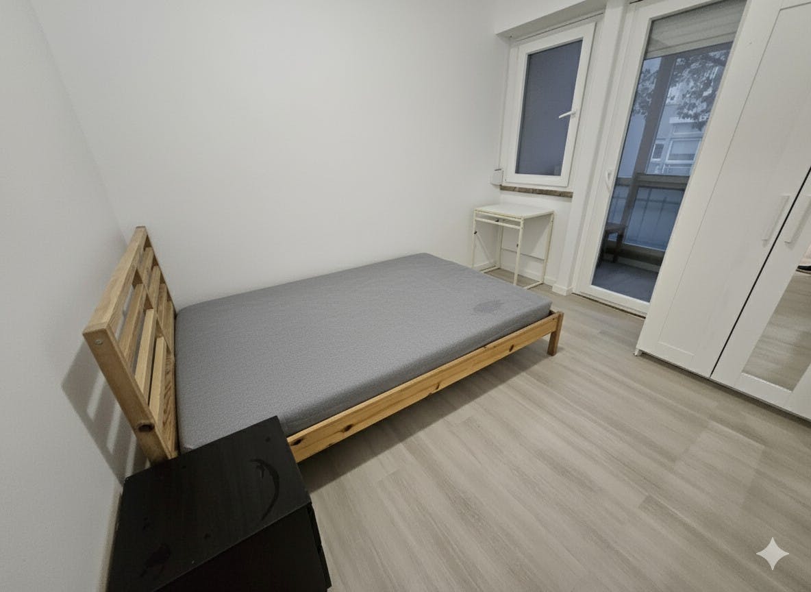 Mehrbettzimmer zu mieten für 650 € pro Monat in Lisbon, Rua Luciano Cordeiro