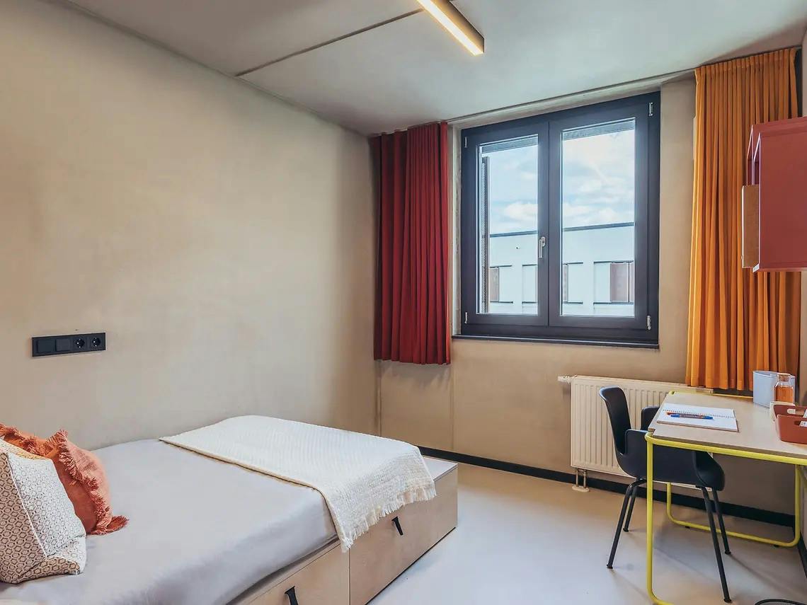 Private room in Geismar Landstraße, Göttingen (1673957) room image 2