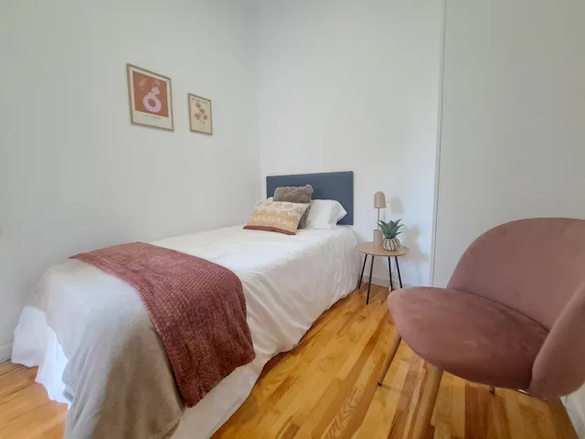 Private room in Paseo de la Castellana, Madrid (1673960) room image 2