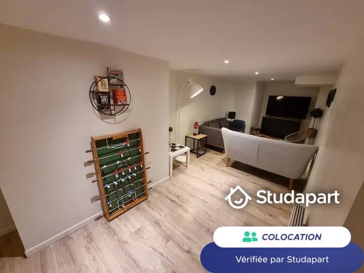 Private room for rent for €500 per month in Reims, Chaussée Bocquaine