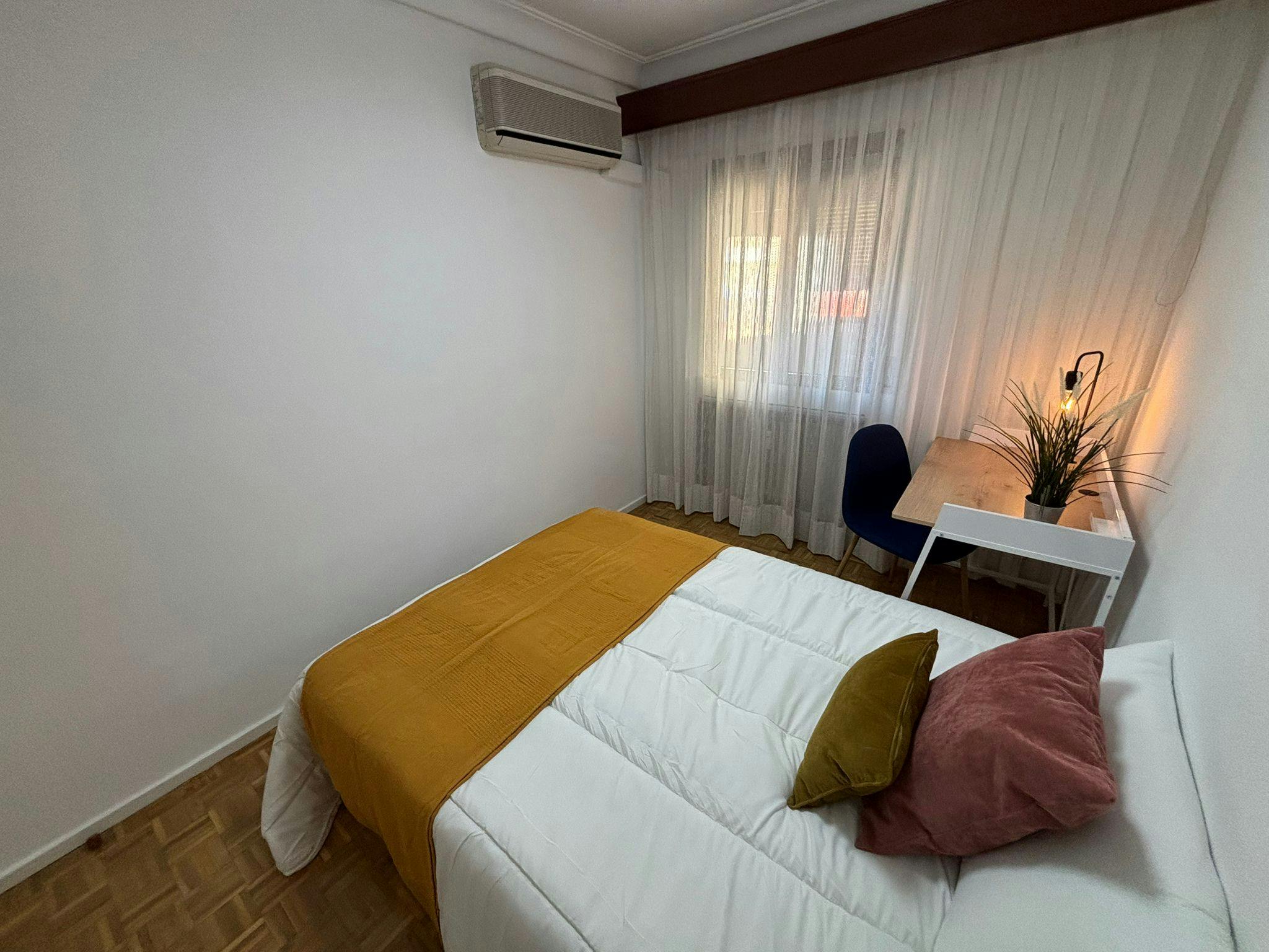 Paseo de Santa María de la Cabeza, Madrid preview