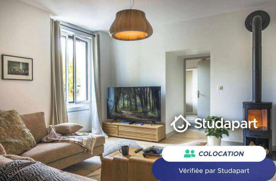 Private room for rent on Avenue Germaine Sablon, Nantes - Plus