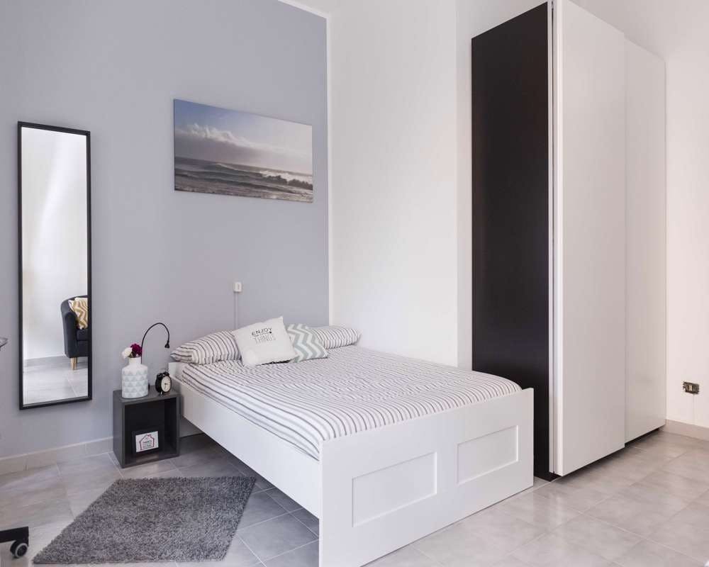 Private room for rent for €530 per month in Corsico, Via dei Mandorli