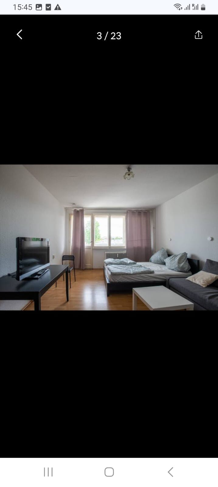 Apartment for rent for €1,290 per month in Berlin, Siedelmeisterweg