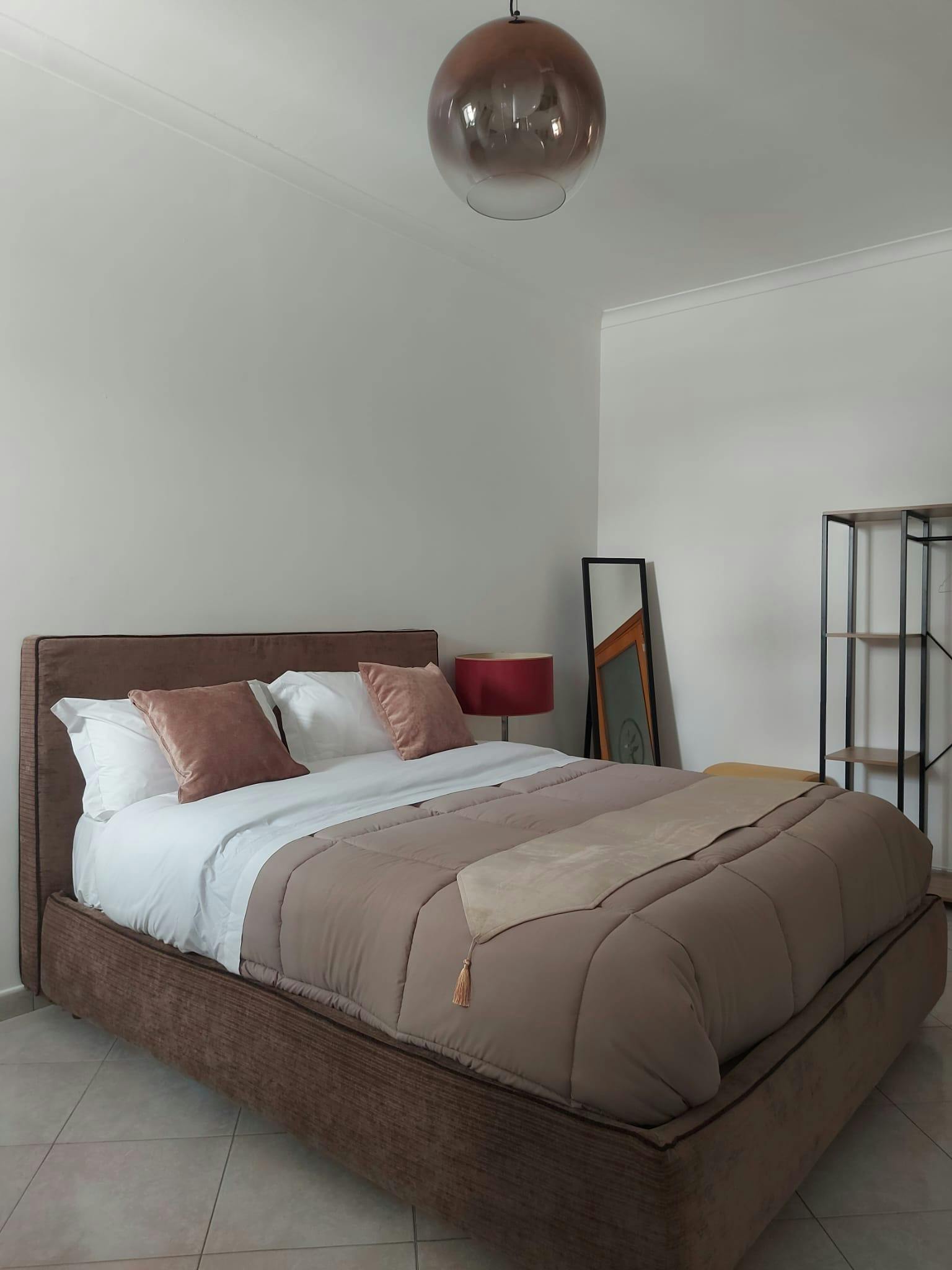 Appartement à louer pour 1 000 €/mois à Naples, Via Santa Maria la Scala