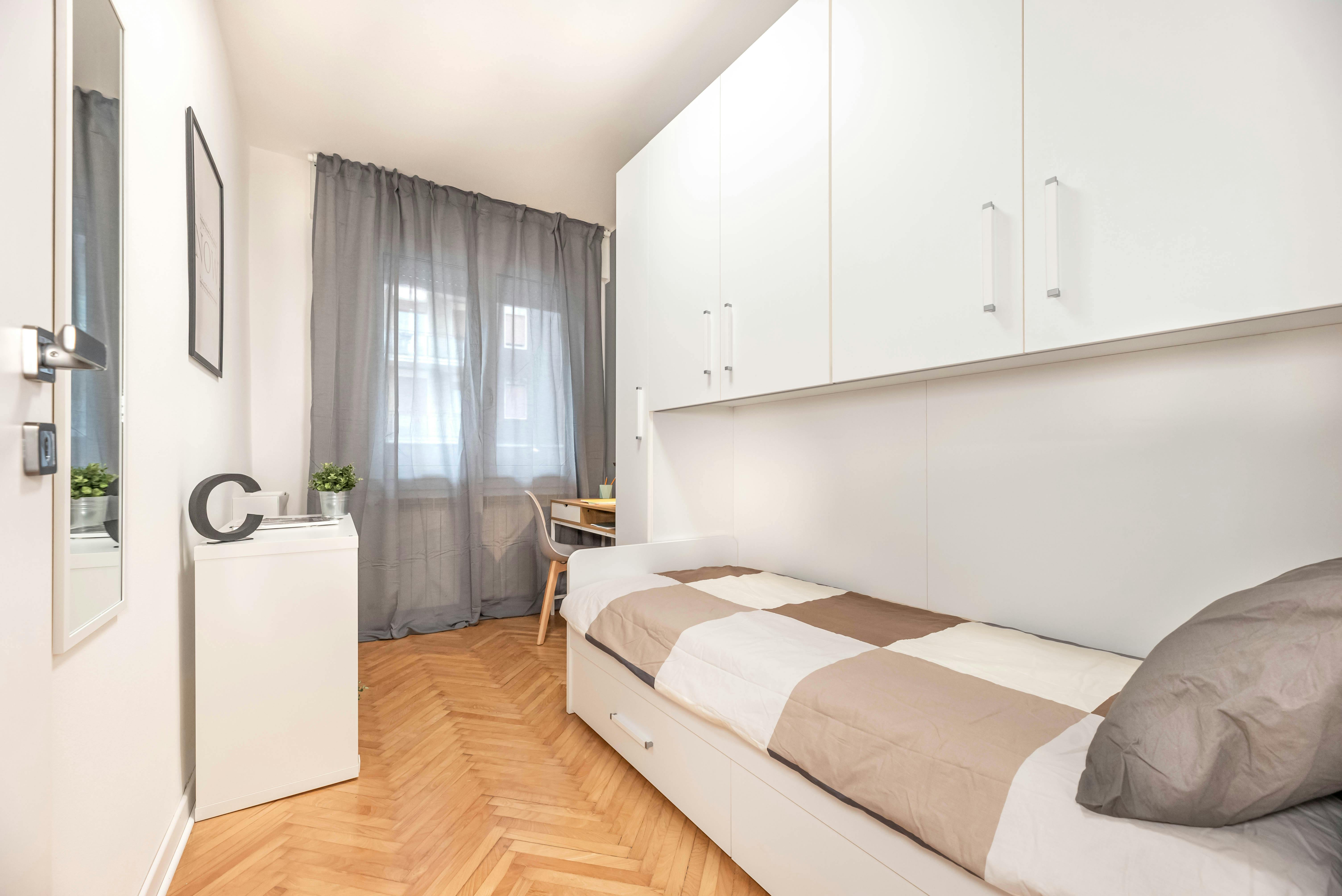 Private room for rent for €470 per month in Padova, Via Ansuino da Forlì