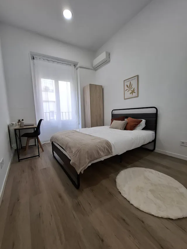 Private room in Calle de la Luna, Madrid (1674345) room image 1