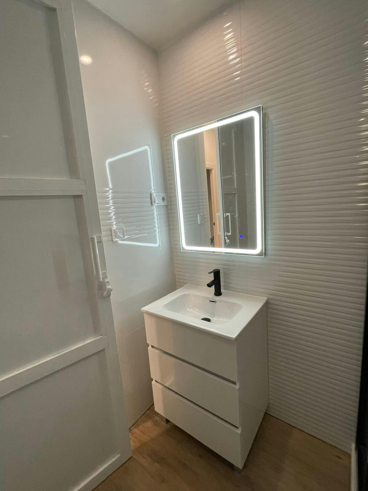 Single room Madrid, 1 bed, 8m² — photo 10