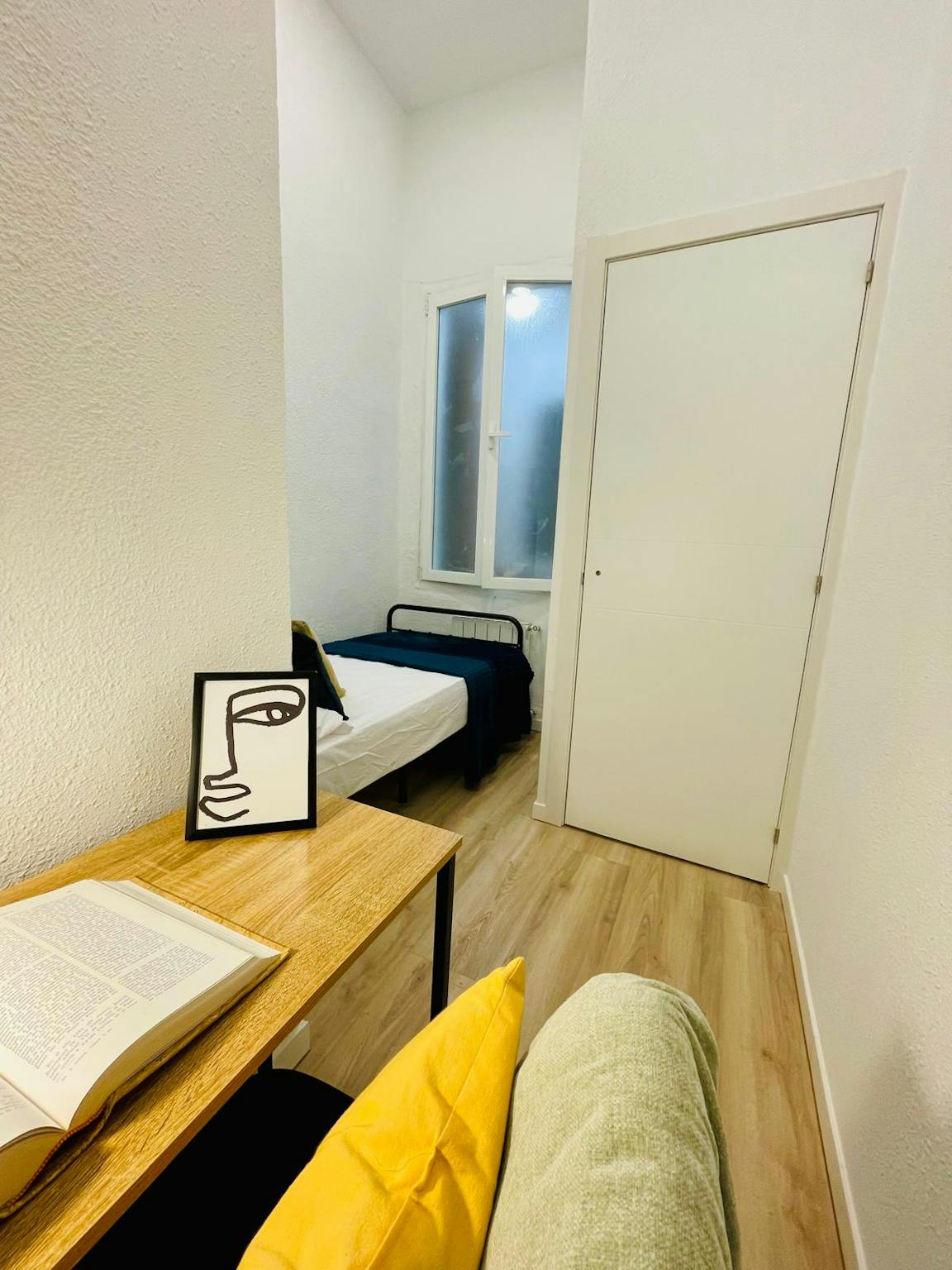 Calle de la Luna, Madrid preview