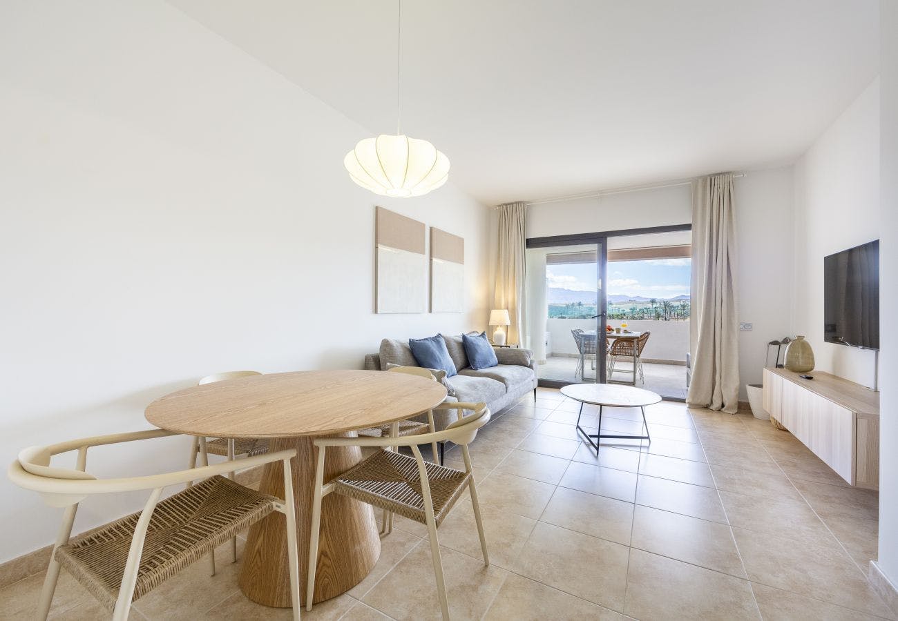 Apartment for rent for €2,500 per month in Vera, Ronda del Mulhacén