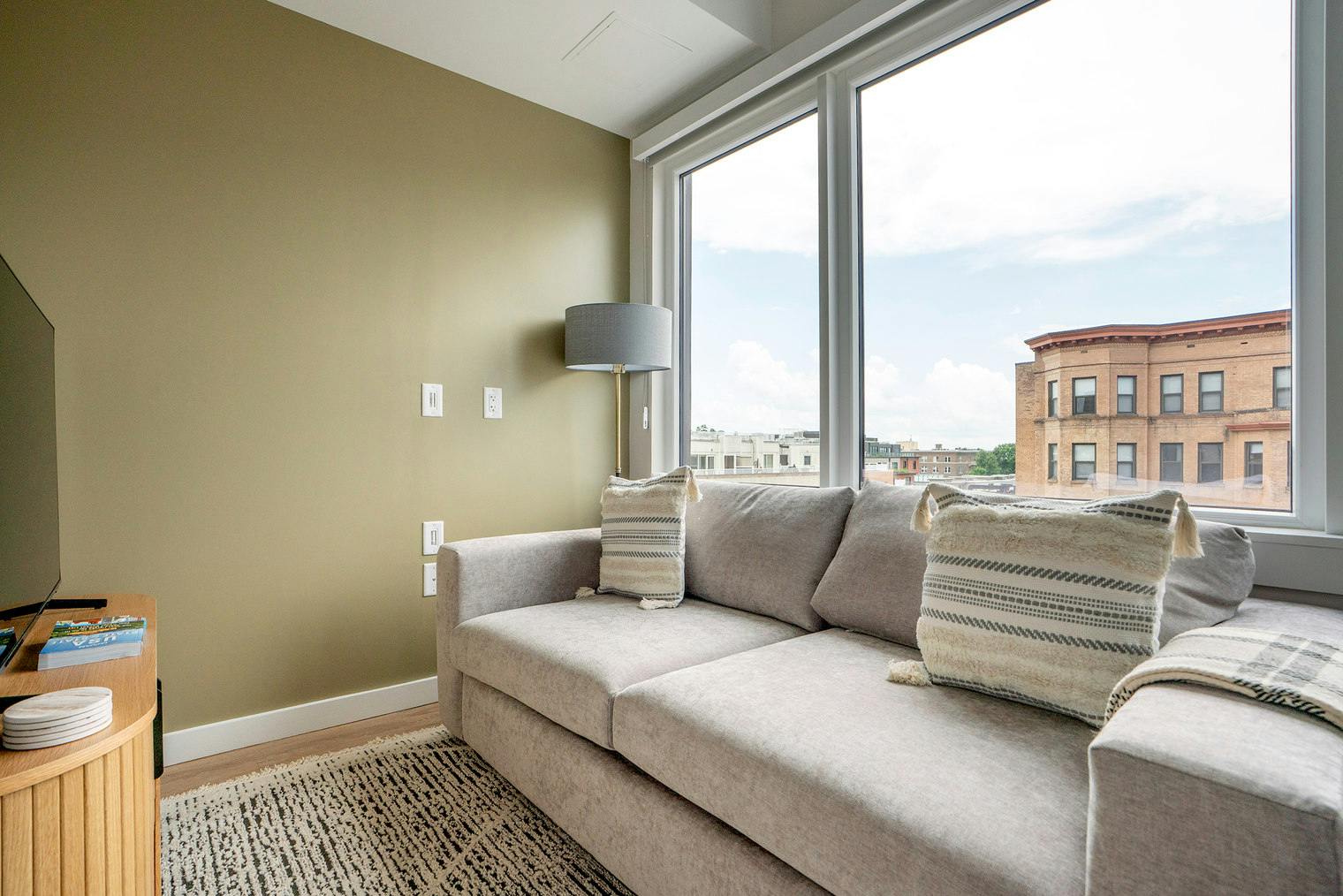 Mieszkanie do wynajęcia za $4,407 miesięcznie w mieście Washington, D.C., 14th Street Northwest