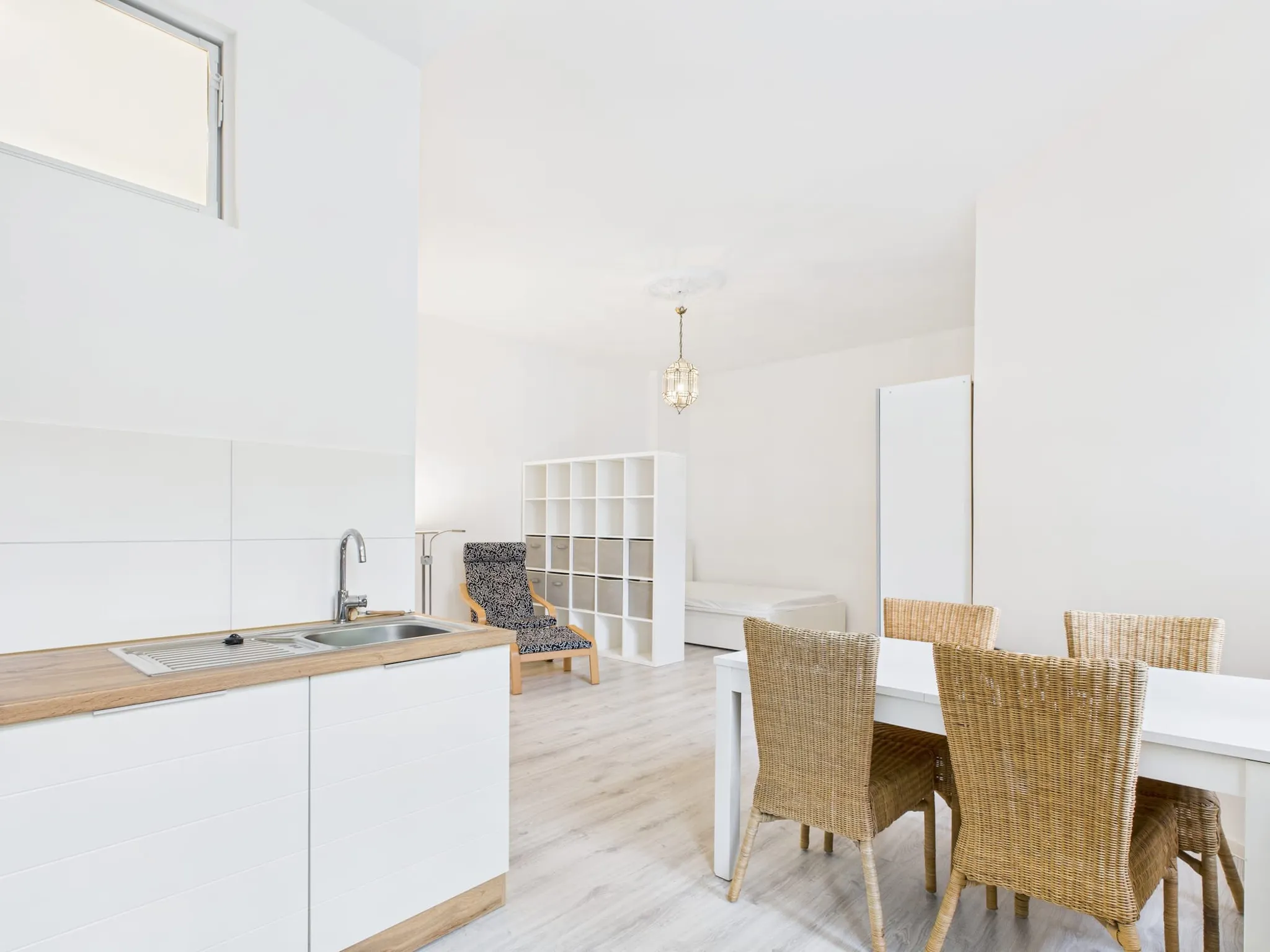 Emdener Straße, Berlin preview
