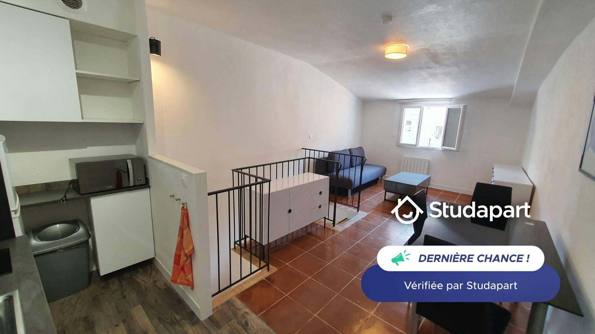 Квартира за оренду для 600 EUR на місяць у Grasse, Place de la Poissonnerie