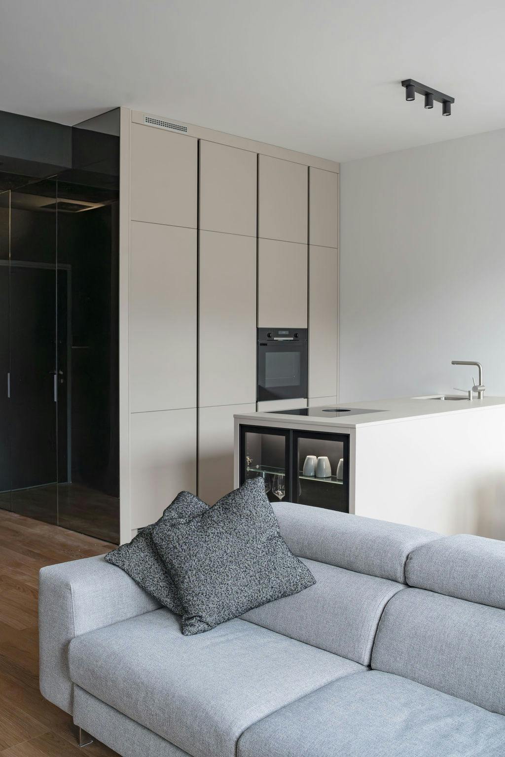 Apartment for rent for €3,500 per month in Ljubljana, Roška cesta