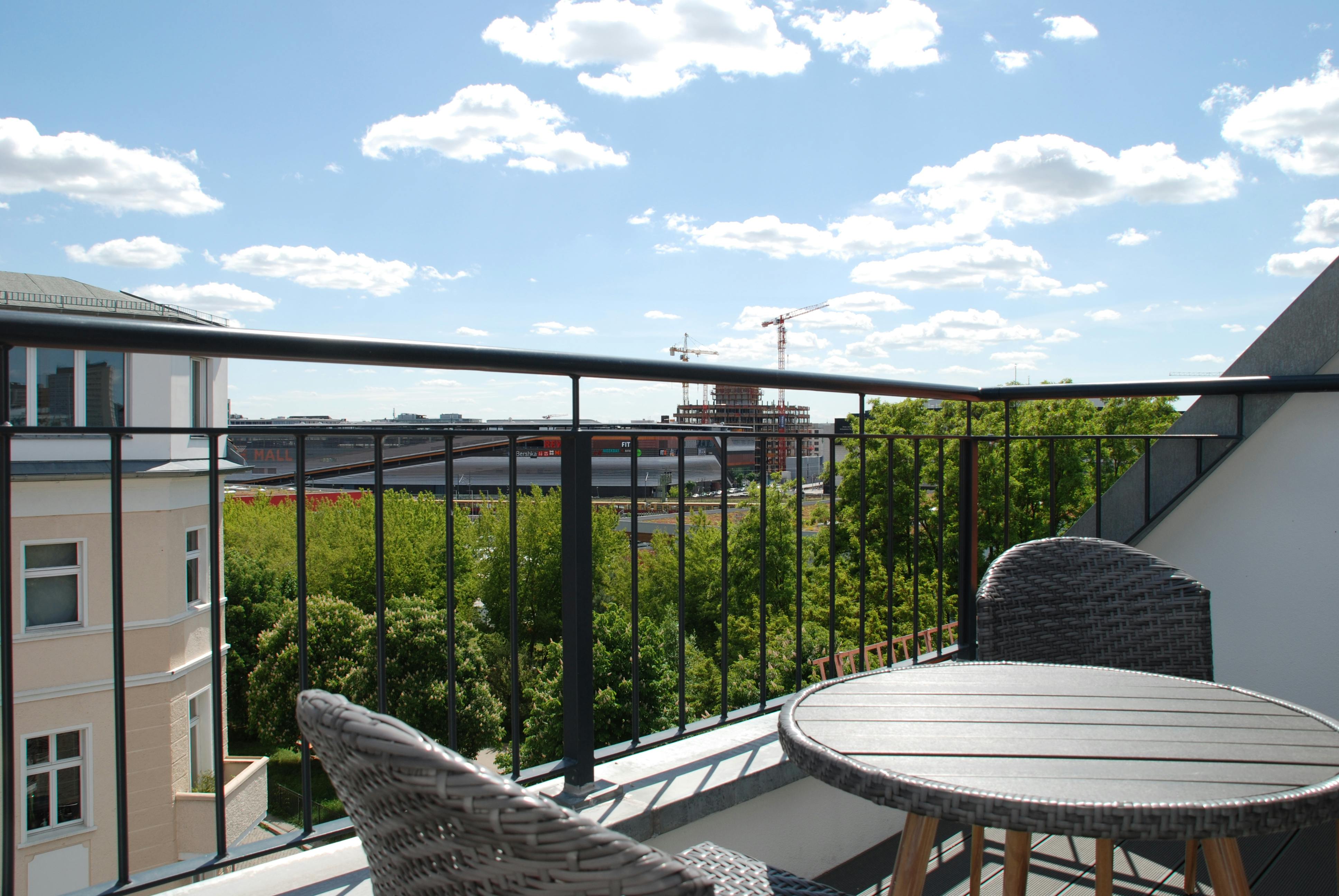 Apartment for rent for €1,499 per month in Berlin, Pillauer Straße