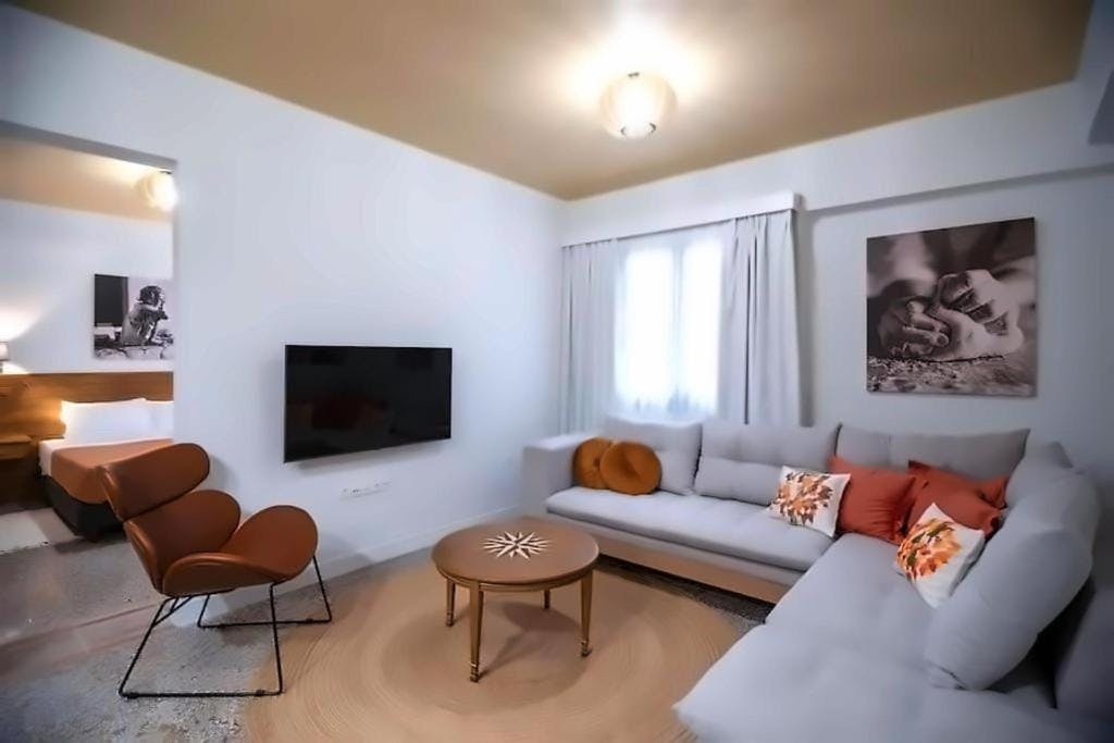 Sofokleous, Athina preview