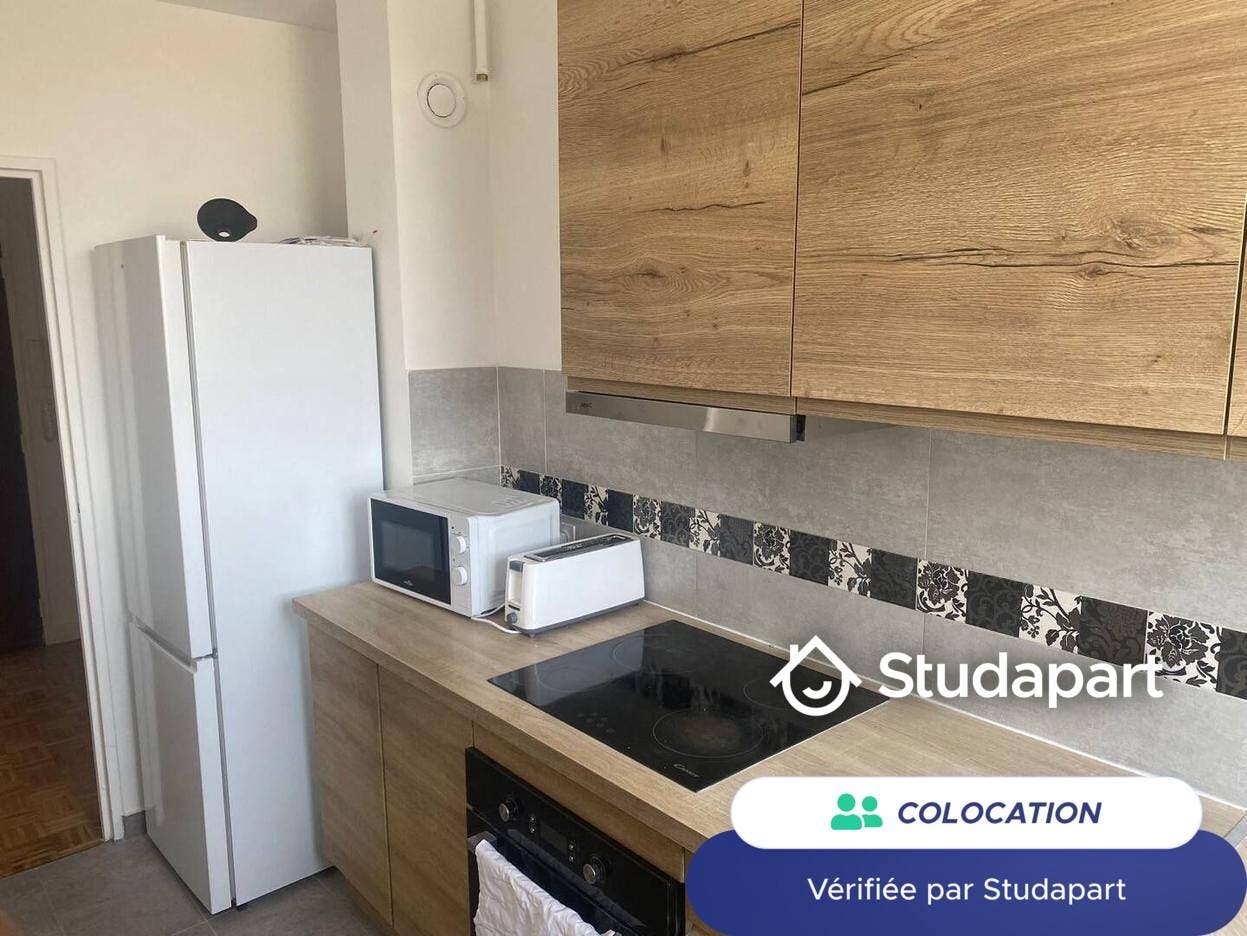 Private room for rent for €665 per month in Fontenay-le-Fleury, Rue César Franck