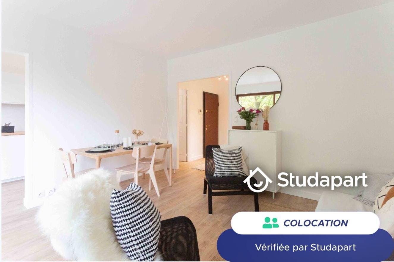 Private room for rent for €759 per month in Fontenay-le-Fleury, Avenue de la République