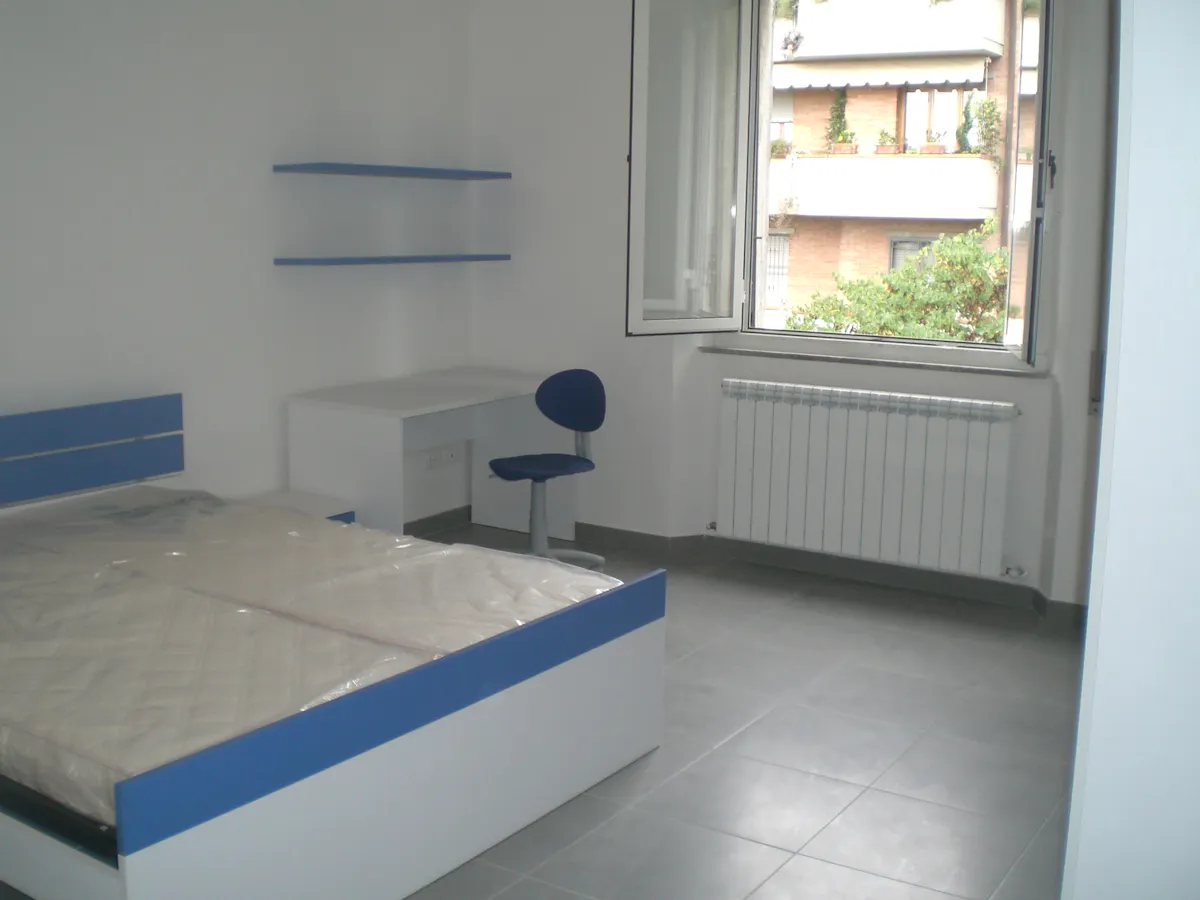 Private room in Viale Goffredo Mameli, Siena