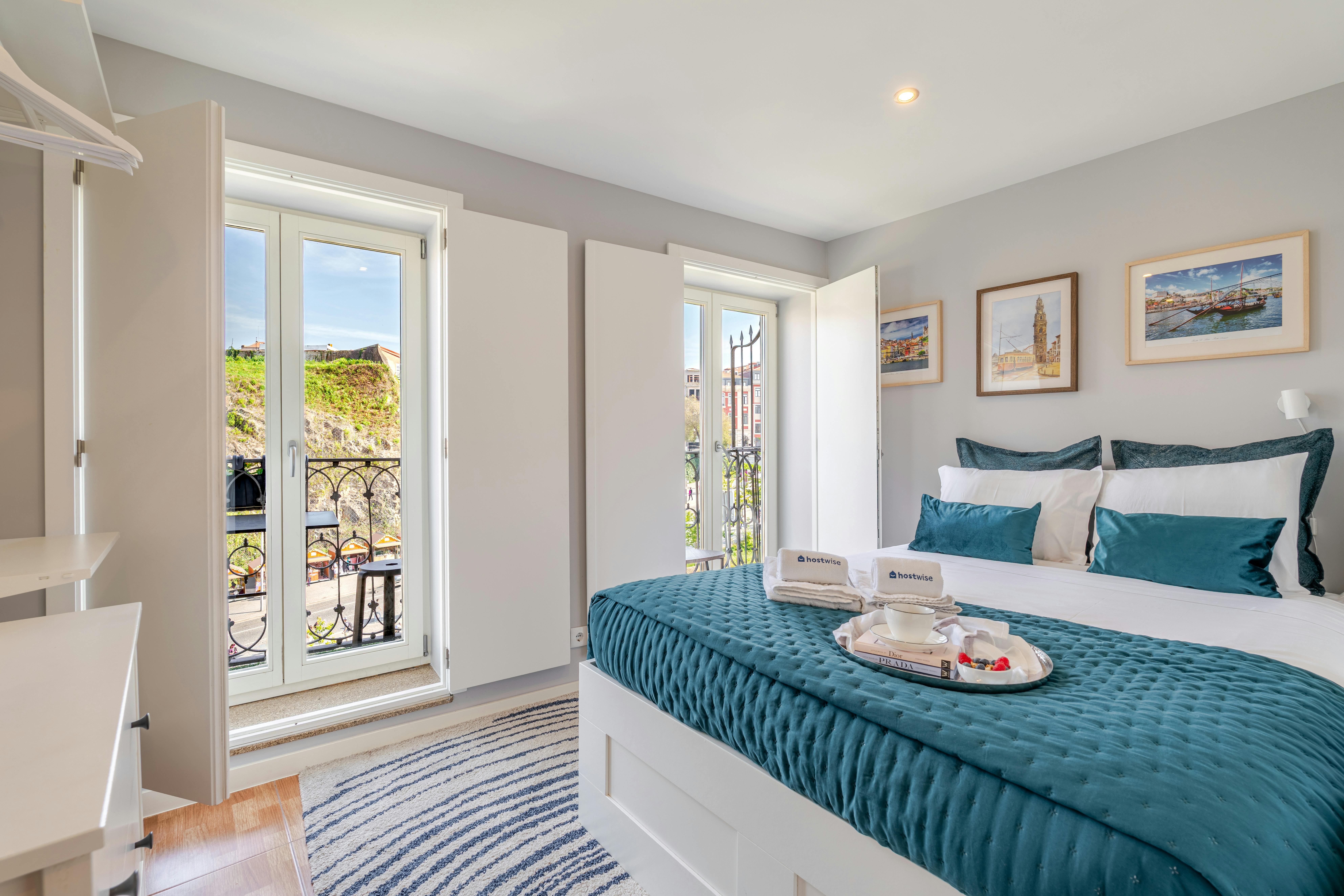 Rua do Corpo da Guarda, Porto preview