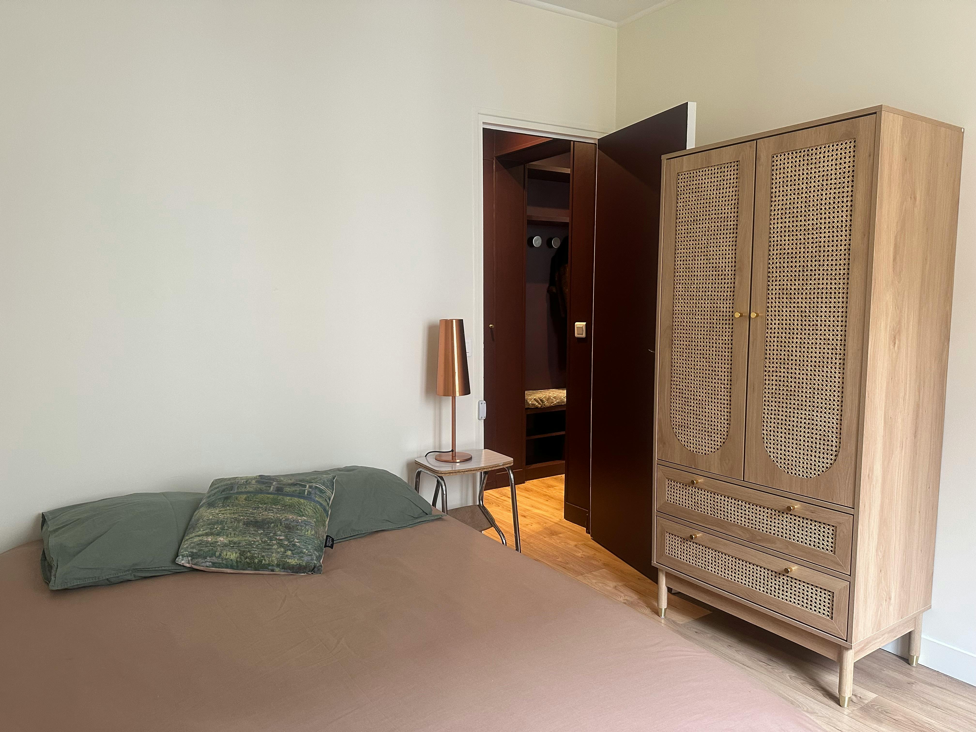 Single room Paris, 1 bed, 9m² — photo 18