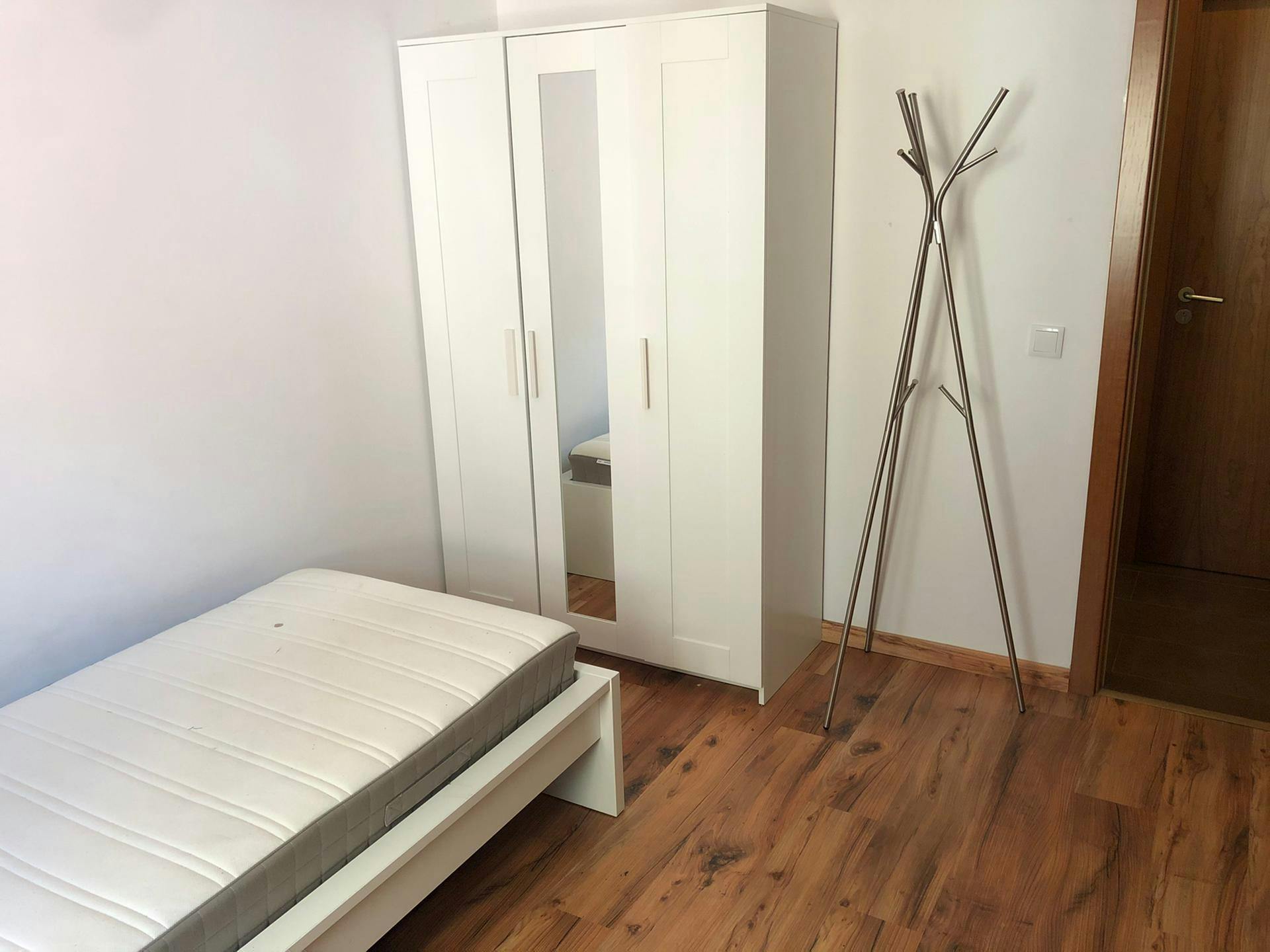 Single room Moscavide, 1 bed, 11m² — photo 2