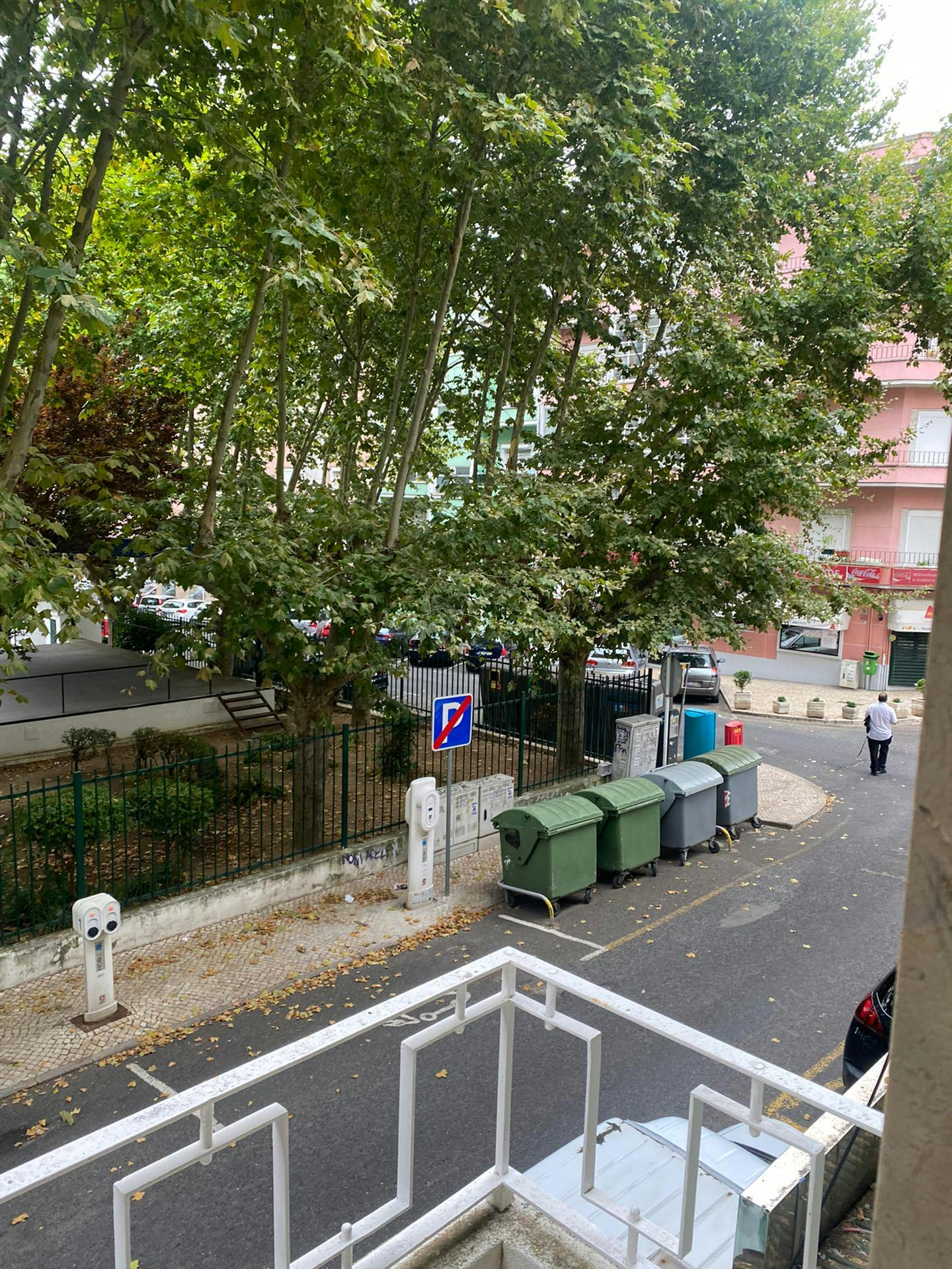 Single room Moscavide, 1 bed, 13m² — photo 4