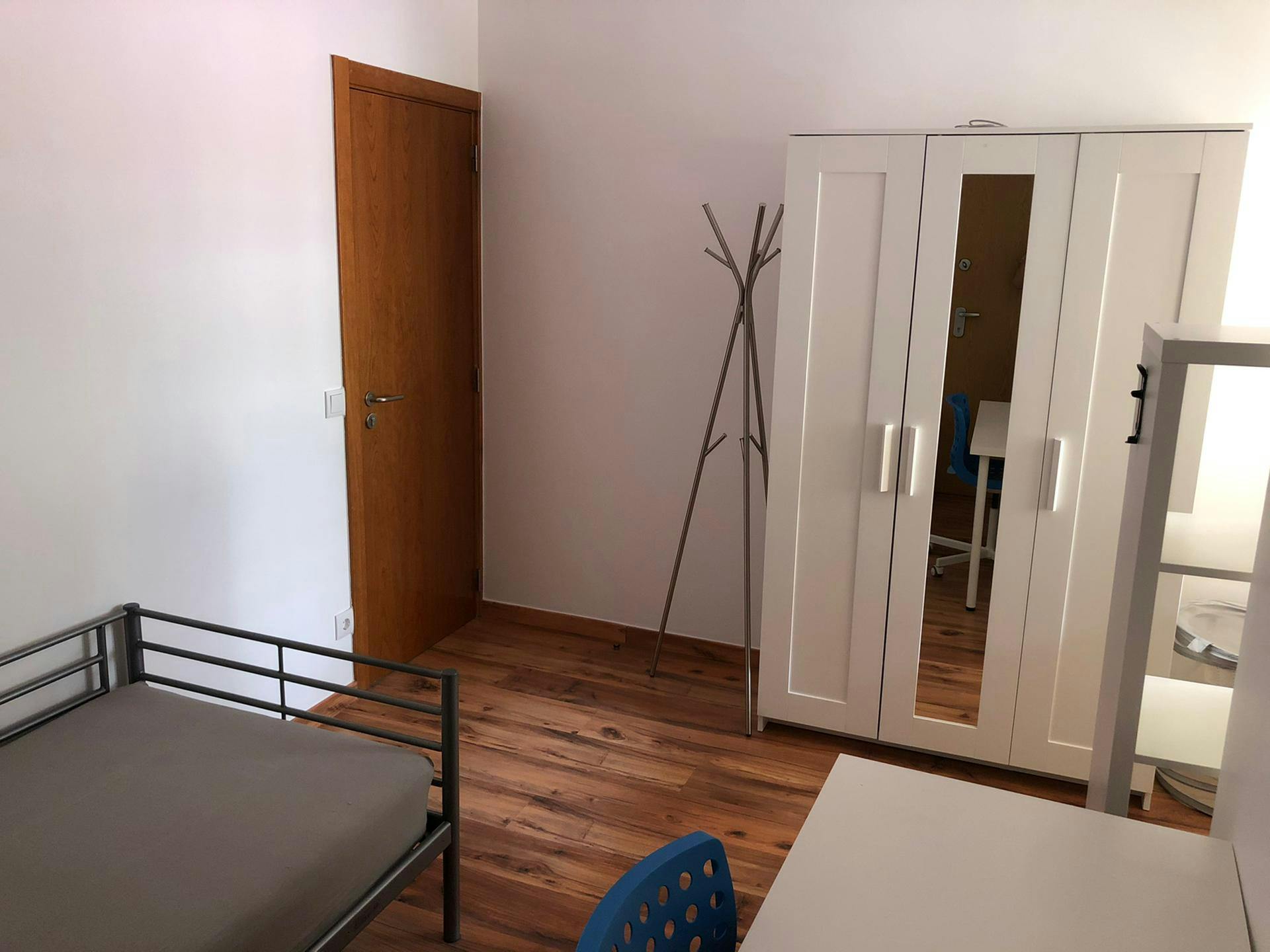 Single room Moscavide, 1 bed, 11m² — photo 3