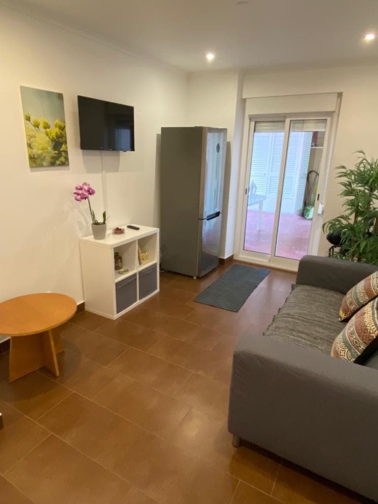 Single room Moscavide, 1 bed, 12m² — photo 5