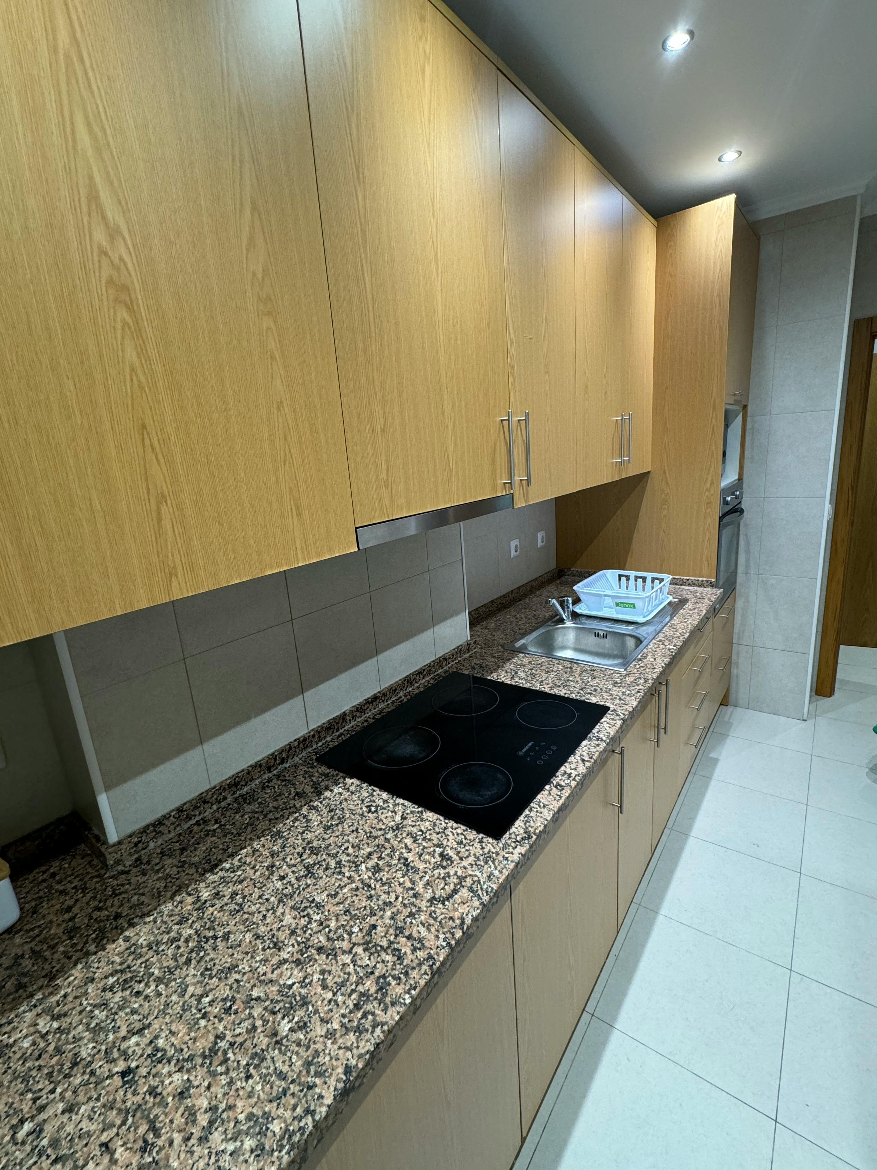 Single room Moscavide, 1 bed, 14m² — photo 4