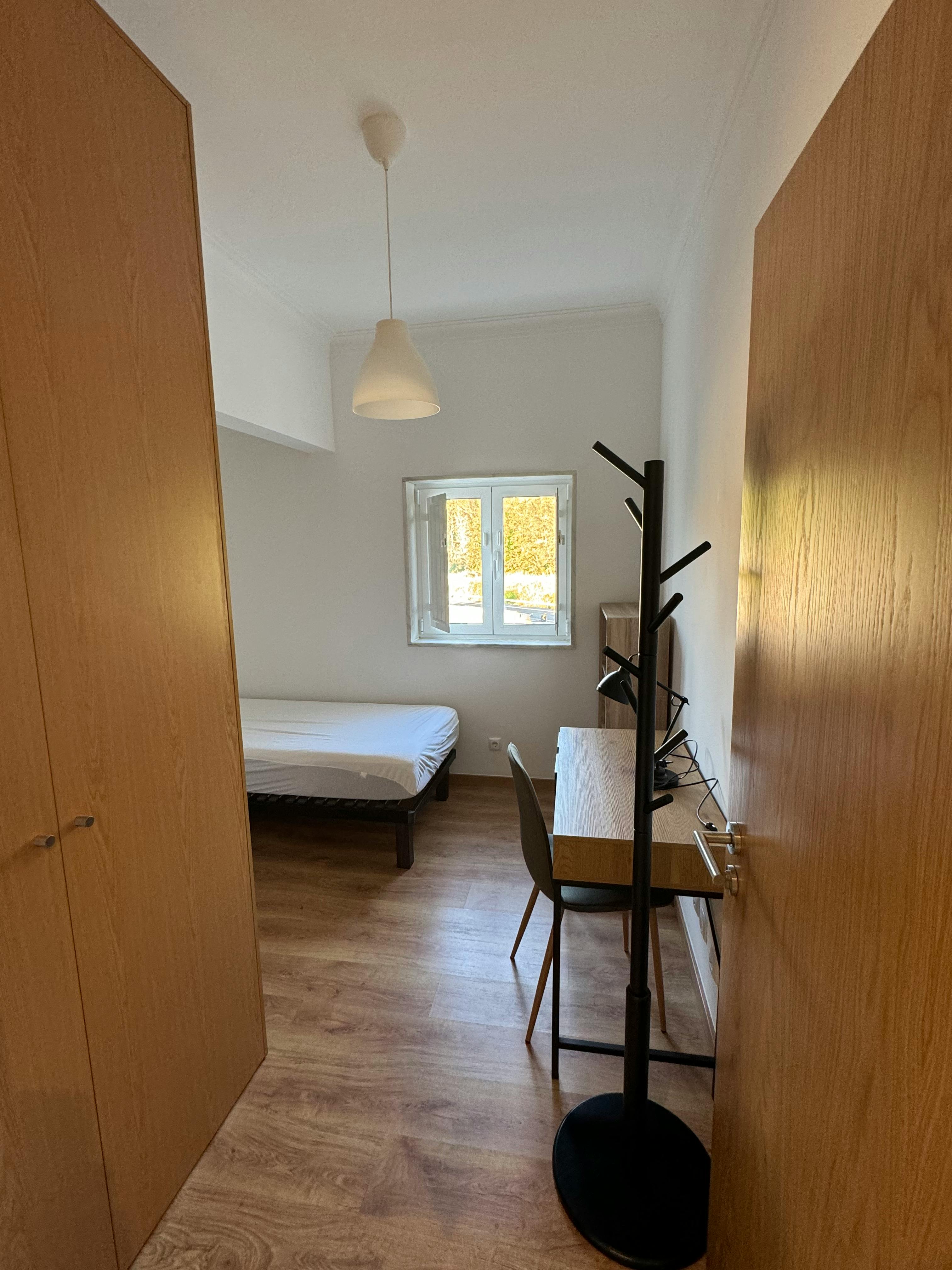 Single room Moscavide, 1 bed, 11m² — photo 2