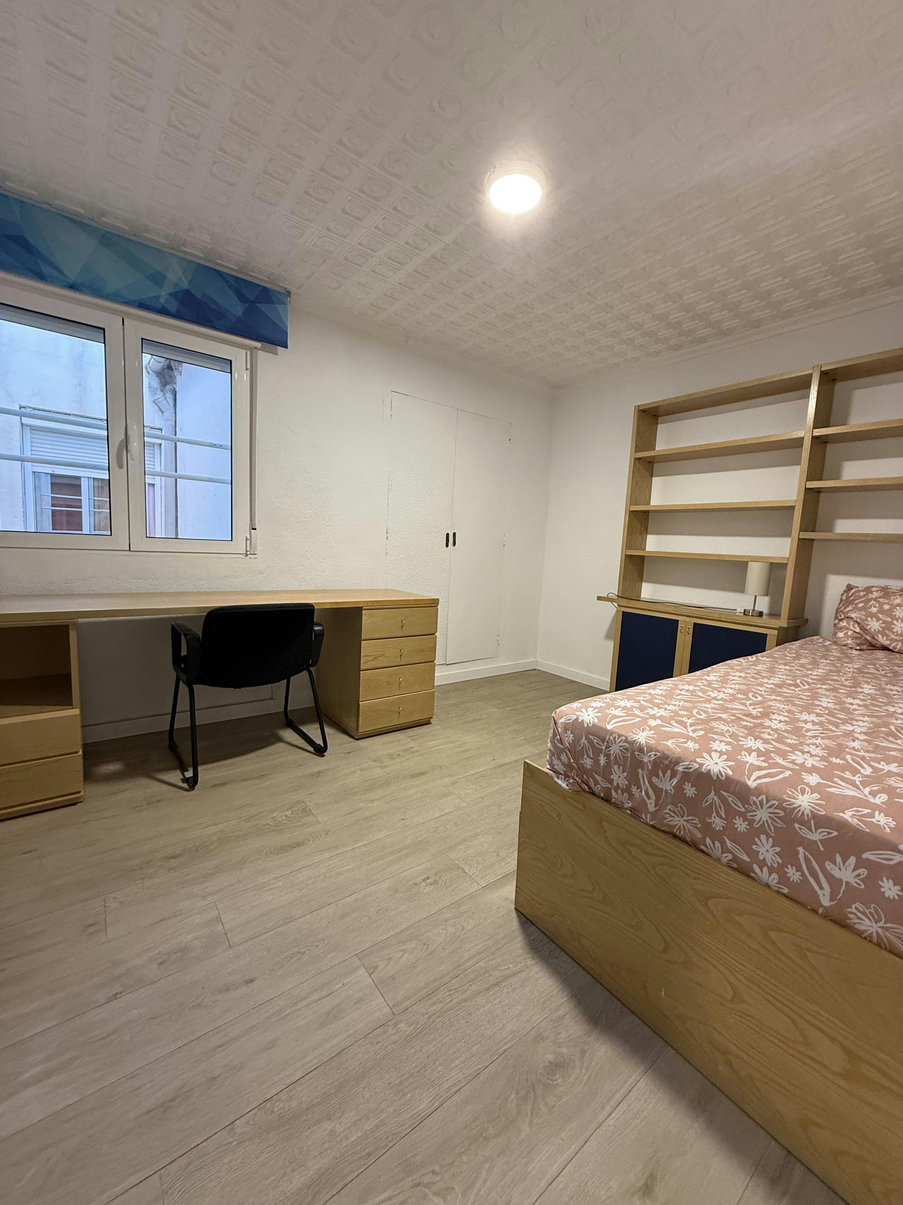 Habitación privada en alquiler por 325 € al mes en San Vicent del Raspeig, Calle Hernán Cortés