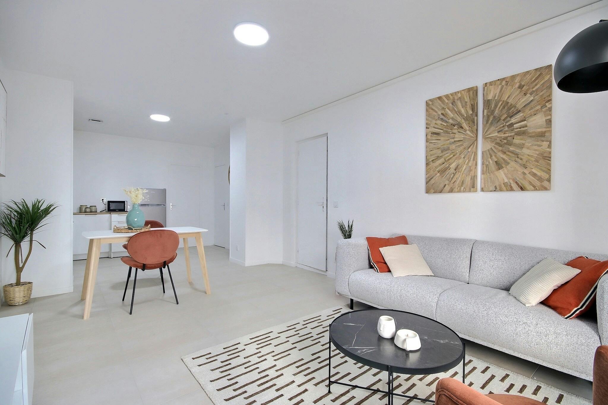 Appartement à louer pour 1 622 €/mois à Les Lilas, Rue de Romainville