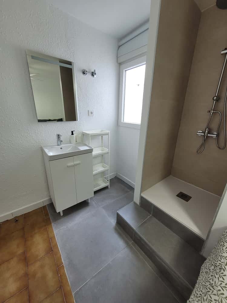 Single room Torrent, 1 bed, 10m² — photo 9