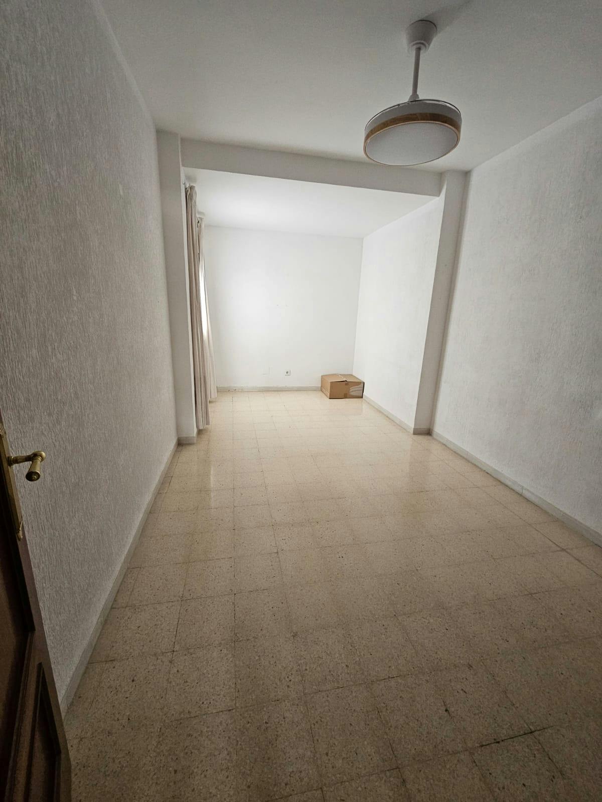 Single room Sevilla, 1 bed, 16m² — photo 13