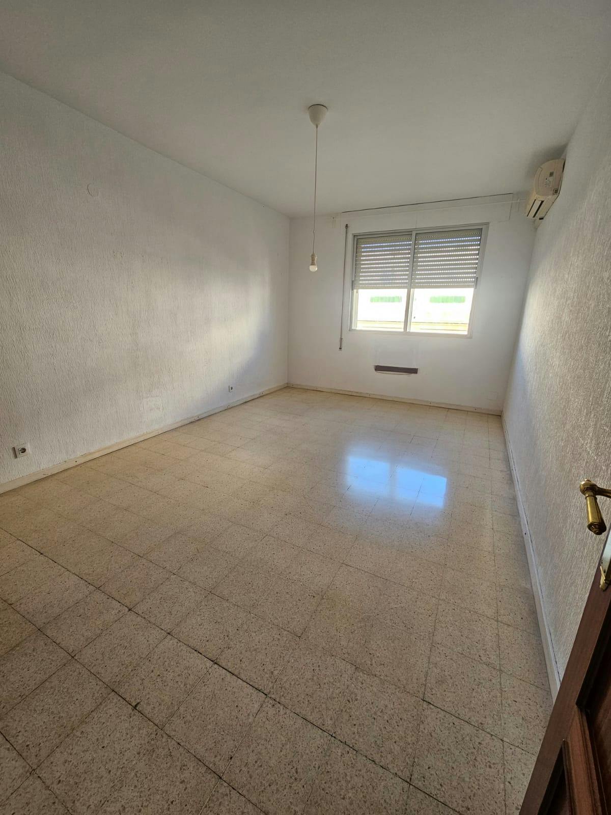 Single room Sevilla, 1 bed, 16m² — photo 4