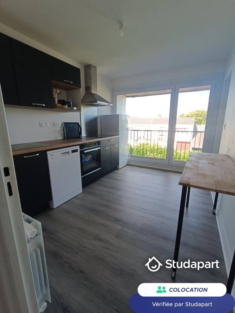 Chambre privée à louer pour 384 €/mois à Saint-Brieuc, Rue des Roches Douvres