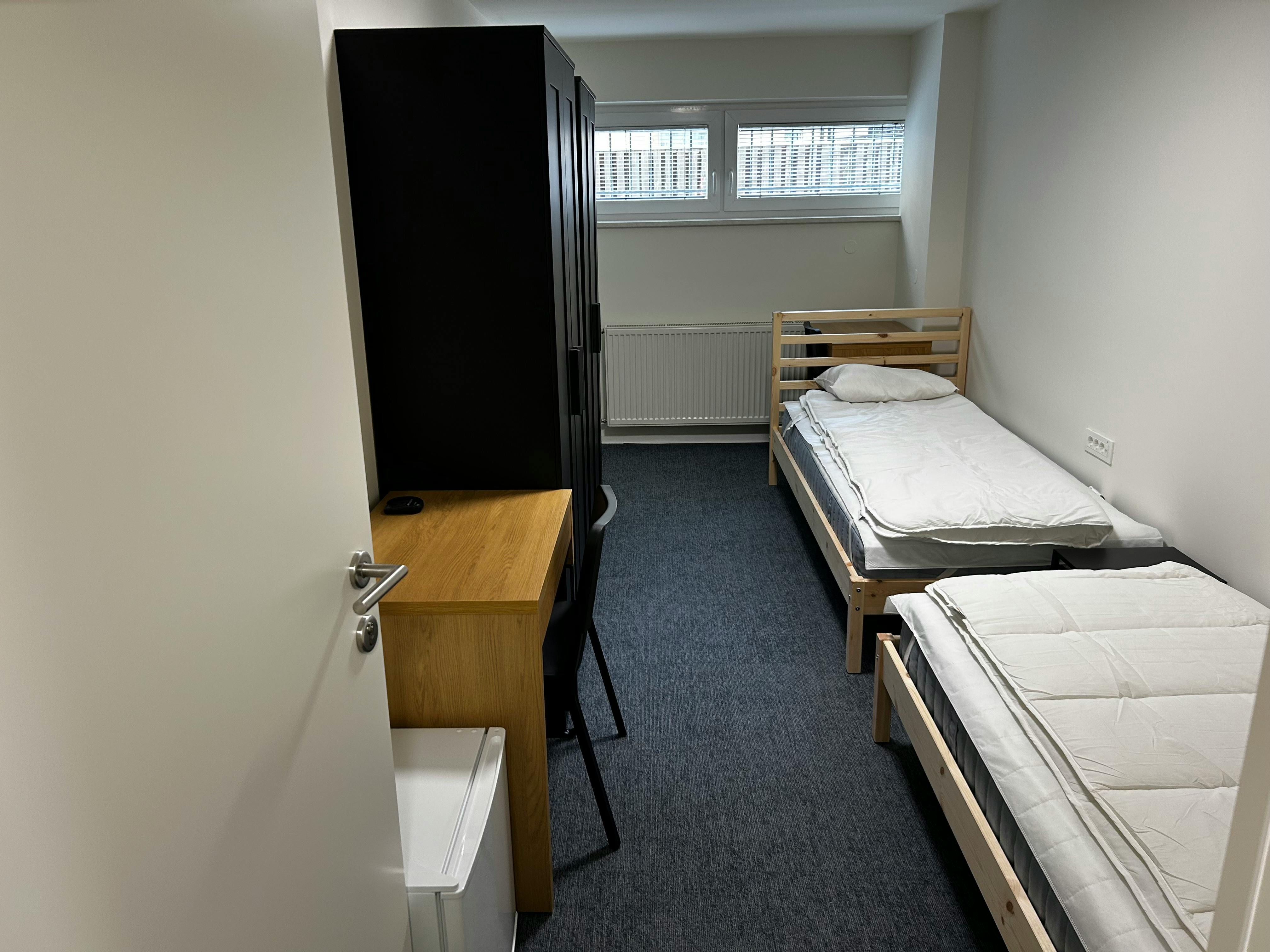 Double room Ljubljana, 1 bed, 16m² — photo 1