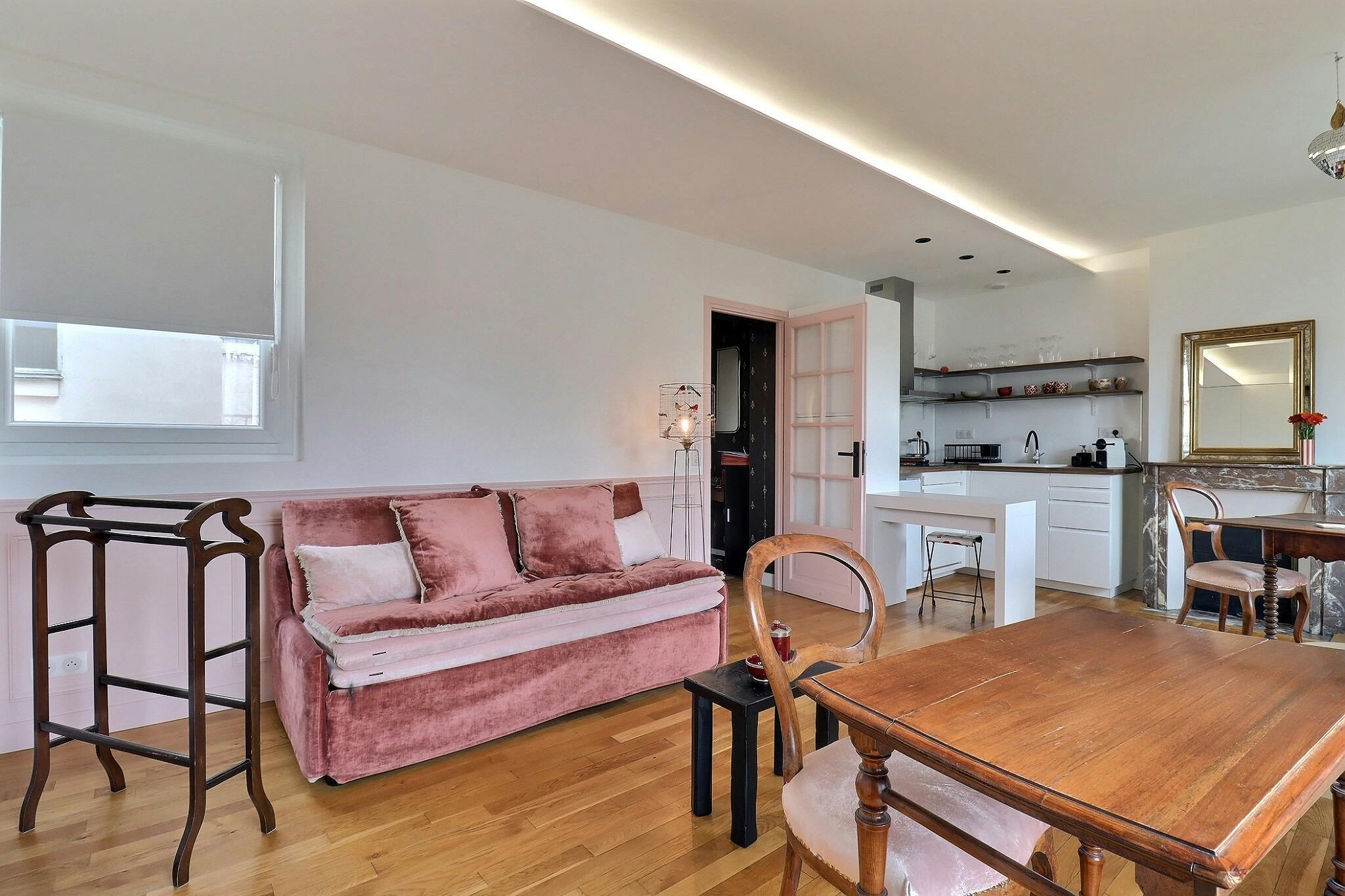 Rue Sedillot, Paris preview