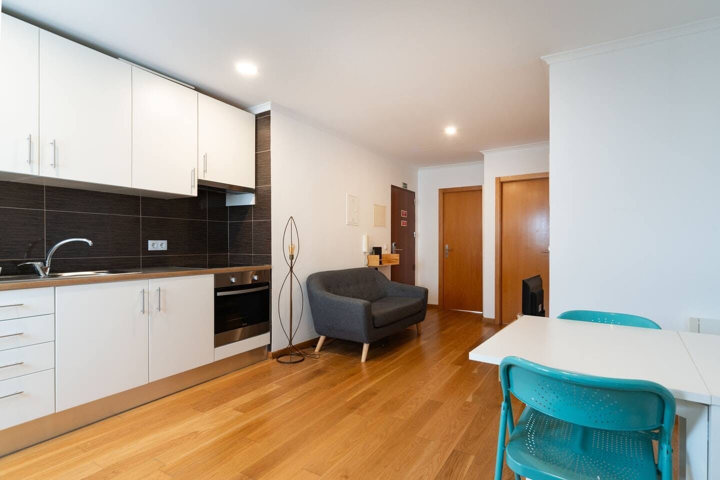 Appartement à louer pour 1 850 €/mois à Lisbon, Rua da Bombarda