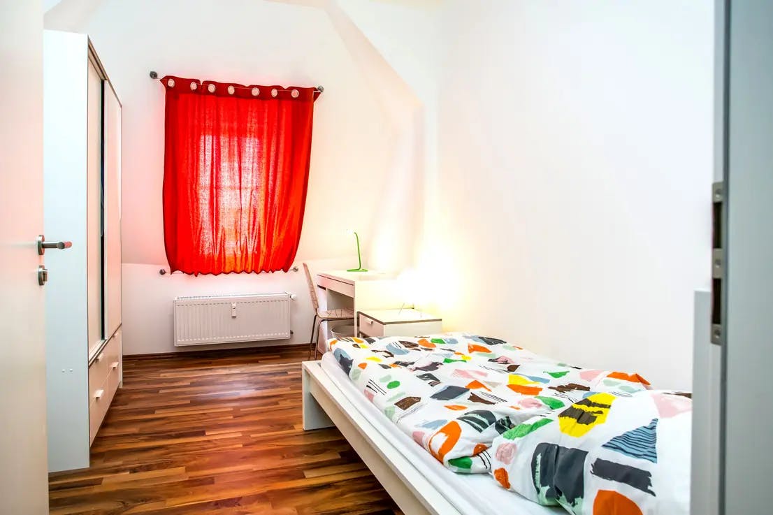 Отдельная комната сдается в аренду за 500 € в месяц в Frankfurt am Main, Elbestraße