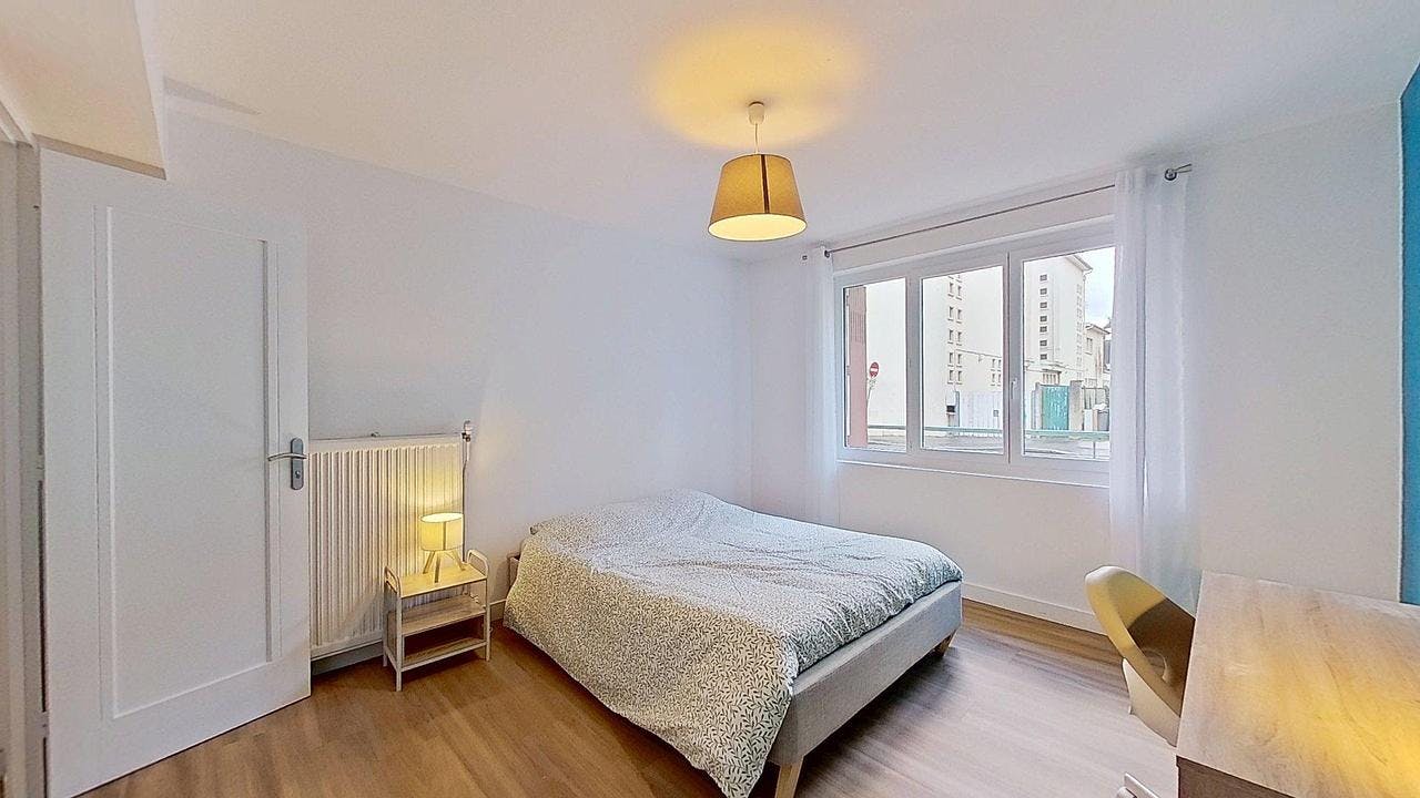 Отдельная комната сдается в аренду за 500 € в месяц в Caen, Rue Bosnières