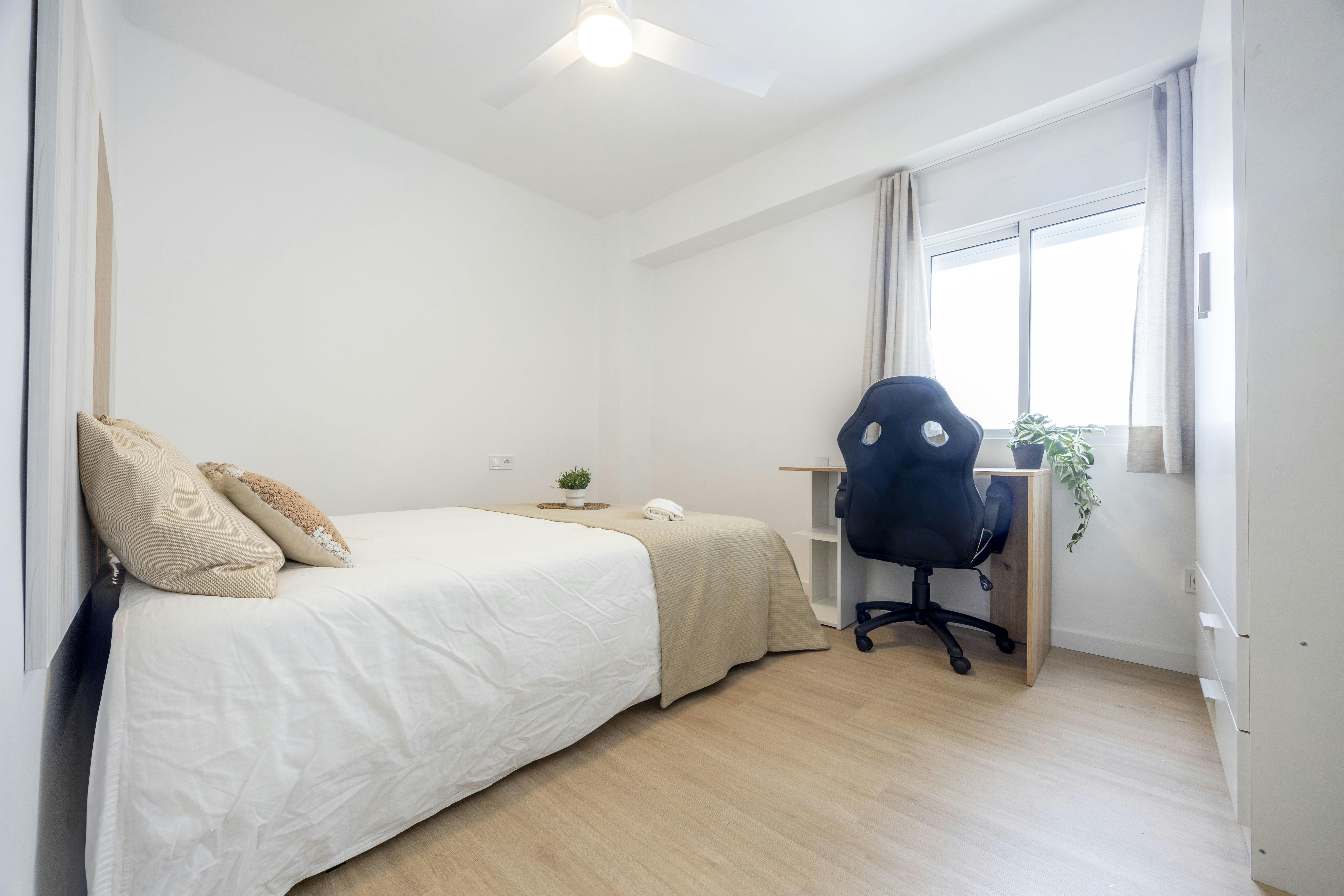 Carrer de l'Arquitecte Arnau, Valencia Valencia