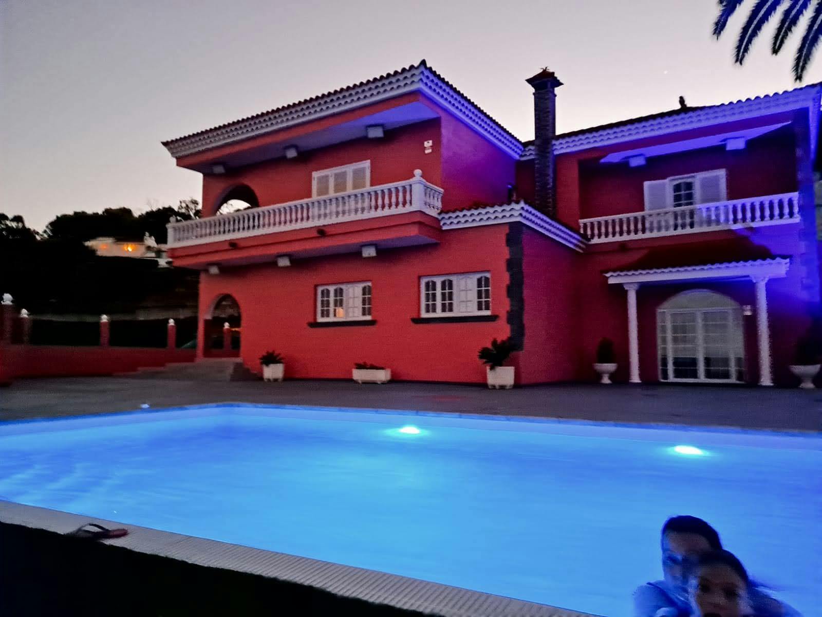 Casa en alquiler por 2500 € al mes en Arucas, Pasaje el Romero