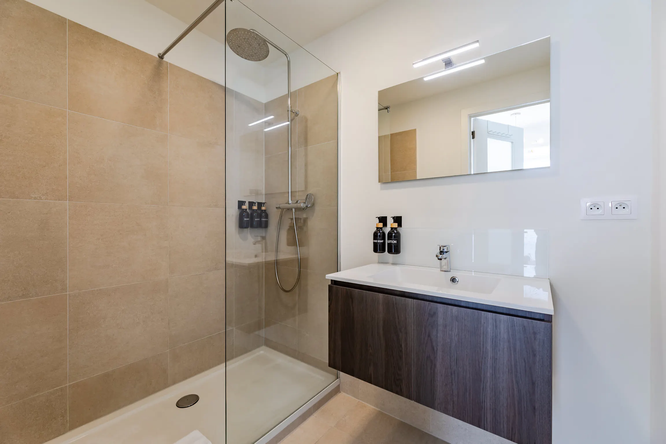 1-Bedroom Apartment in Boulevard Auguste Reyers, Schaerbeek (1676010) ROOM 4