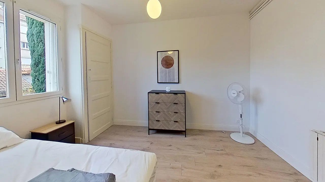 Apartment Valence, 3 beds — photo 39