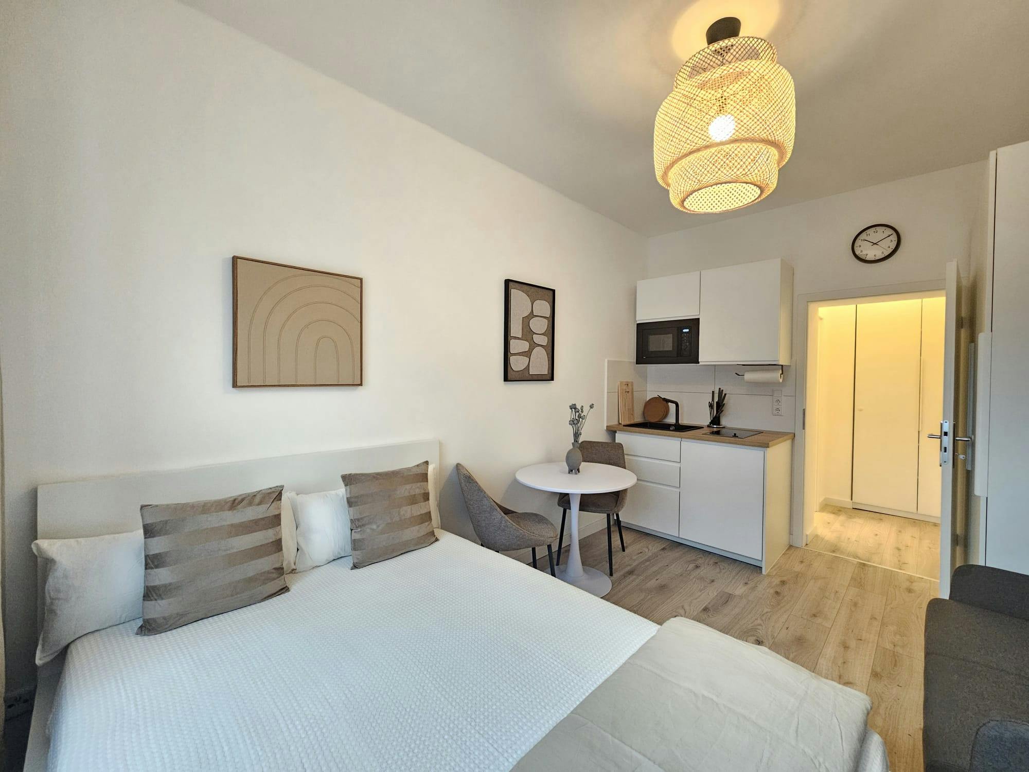 Студія за оренду для 1 150 EUR на місяць у Düsseldorf, Sonnenstraße